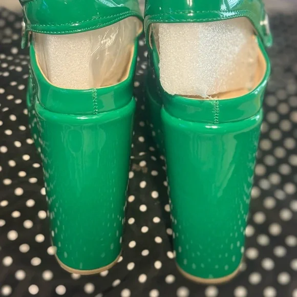 Green Platform Heels - Picture 4 of 5